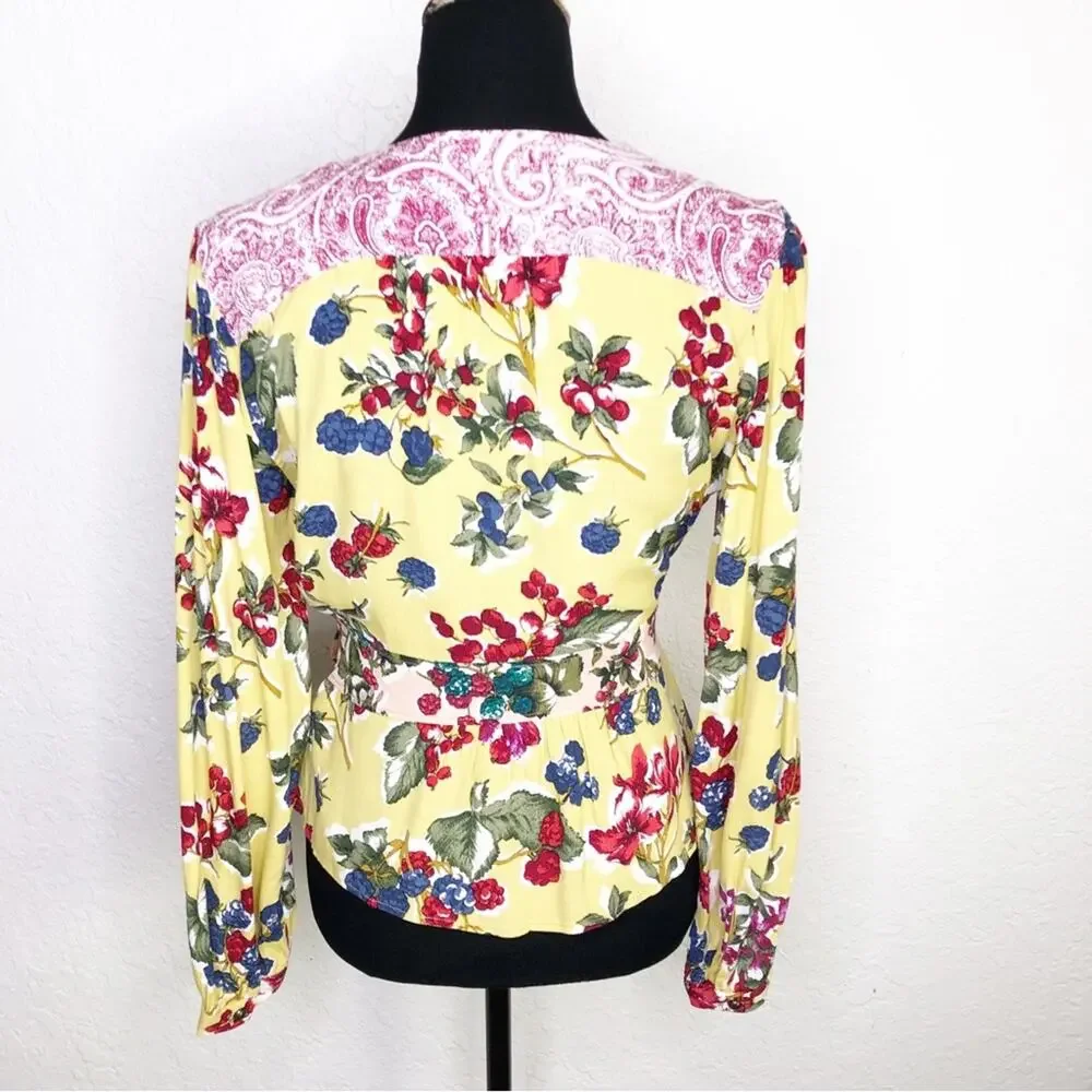 Anthropologie Meadow Rue yellow pink mixed floral wrap front top size 6 - Picture 15 of 16